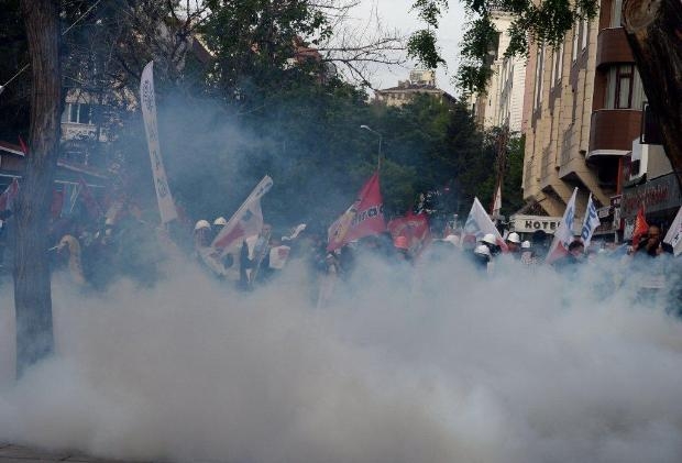 Kızılay'da 'Soma' eylemine polis müdahale etti galerisi resim 22