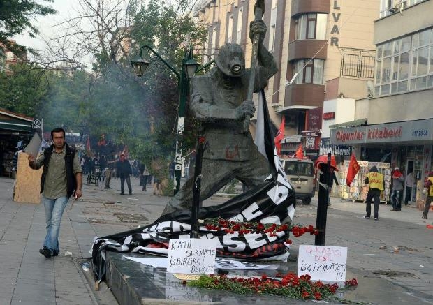 Kızılay'da 'Soma' eylemine polis müdahale etti galerisi resim 32