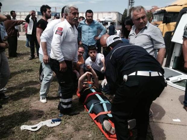 Kırıkkale'de trafik kazası - 14 yaralı galerisi resim 3