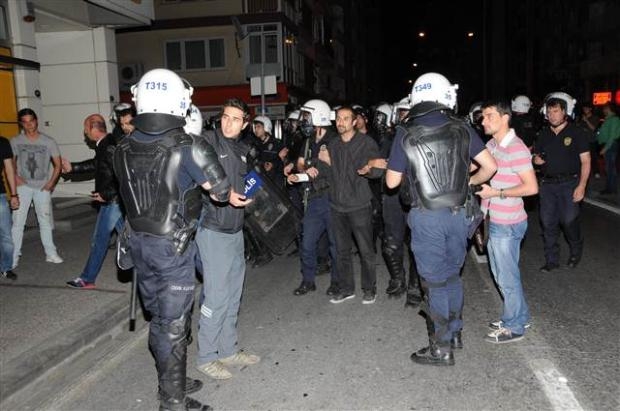 İzmir'de 10 yaşındaki çocuk gözaltına alınmak istedi galerisi resim 6