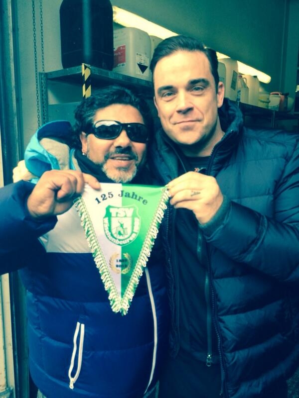 Robbie Williams alay konusu oldu galerisi resim 8