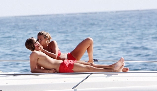 Öpmeye doyamadı galerisi resim 3