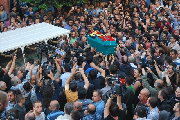Uğur Kurt'un cenaze töreni galerisi resim 9