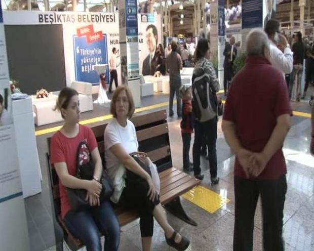 Deprem sonrası halk sokağa döküldü galerisi resim 18