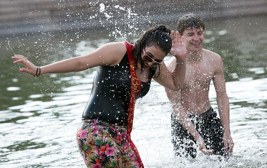 Rus öğrencilerden 'son ders' çılgınlığı galerisi resim 16