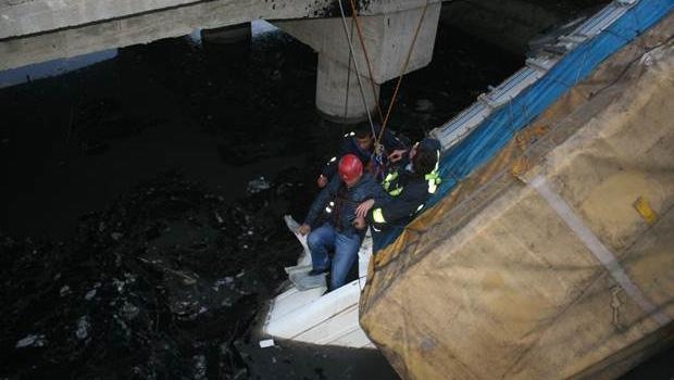 Su kanalında ölümle pençeleştiler galerisi resim 5