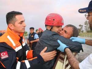 Su kanalında ölümle pençeleştiler