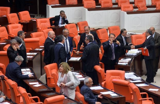 Muhalefetin oylama sevinci galerisi resim 7