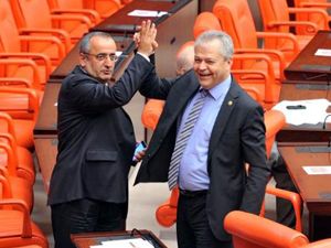 Muhalefetin oylama sevinci