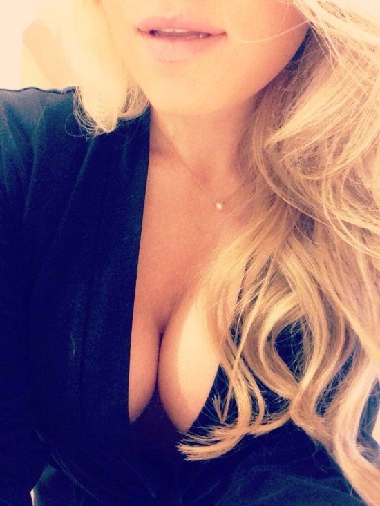 Dekolteyi Abarttılar! galerisi resim 27