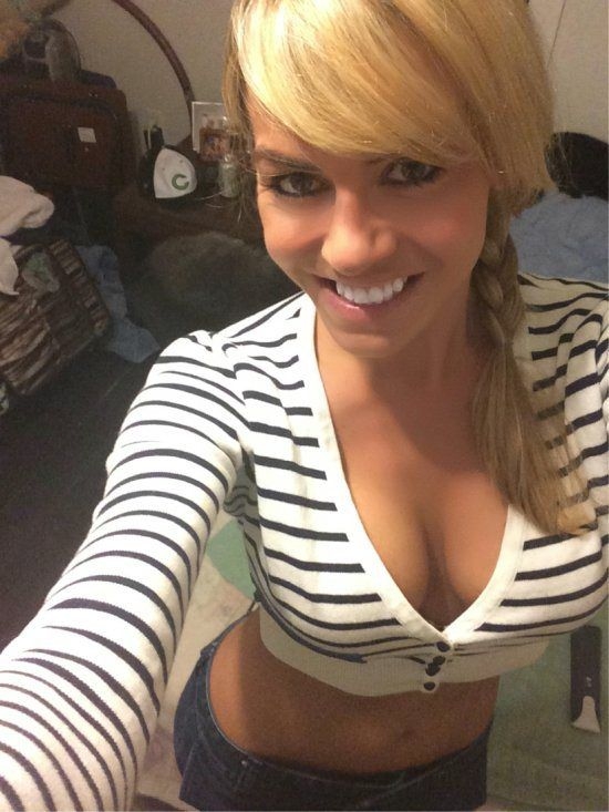 Dekolteyi Abarttılar! galerisi resim 35