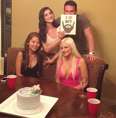 Instagram'ın kralı rahat durmuyor! galerisi resim 2