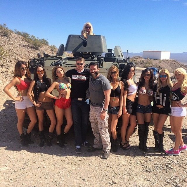 Instagram'ın kralı rahat durmuyor! galerisi resim 35