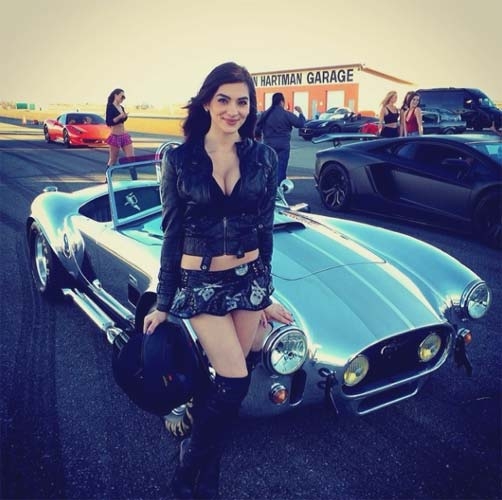 Instagram'ın kralı rahat durmuyor! galerisi resim 44