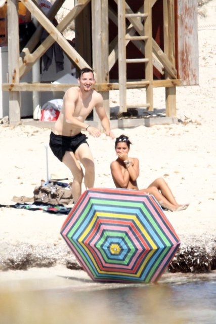 Denizde çılgın eğlence galerisi resim 12