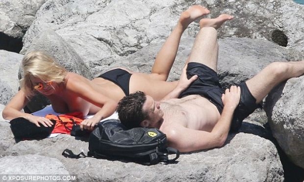 Kayalıklarda aşk başkadır galerisi resim 3