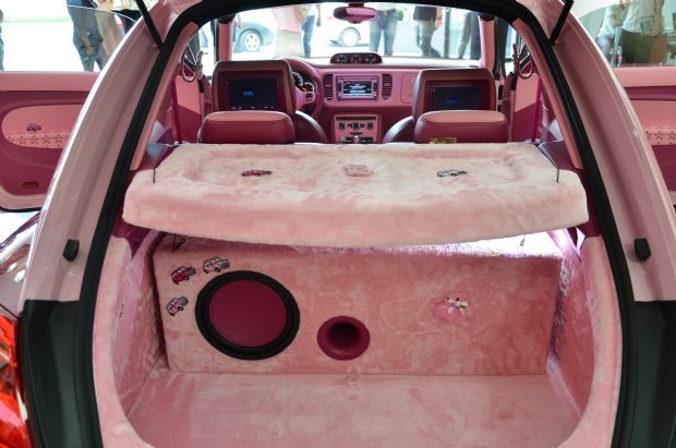 Ceylan´ın özel tasarım yeni arabası galerisi resim 9