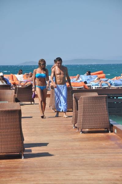 İvana Sert tatilde galerisi resim 1