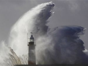 İnsanoğlunun dalgalarla imtihanı