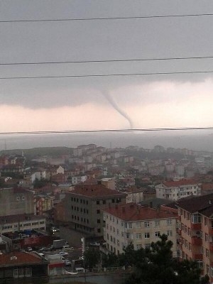 Marmara Denizinde korkutan hortum galerisi resim 6