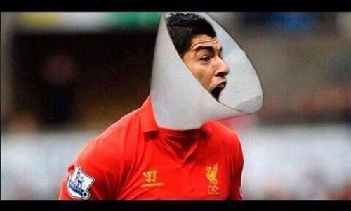 Suarez'in ısırığı sosyal medyayı salladı! galerisi resim 17