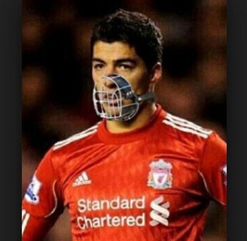 Suarez'in ısırığı sosyal medyayı salladı! galerisi resim 20