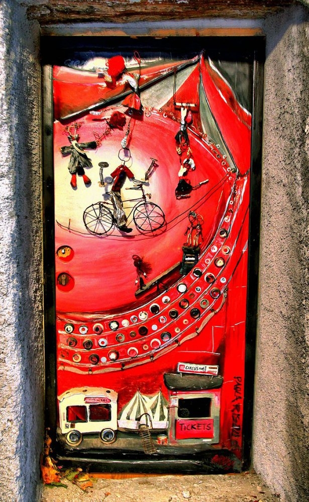 Renklerin değiştirdiği kapılar galerisi resim 5