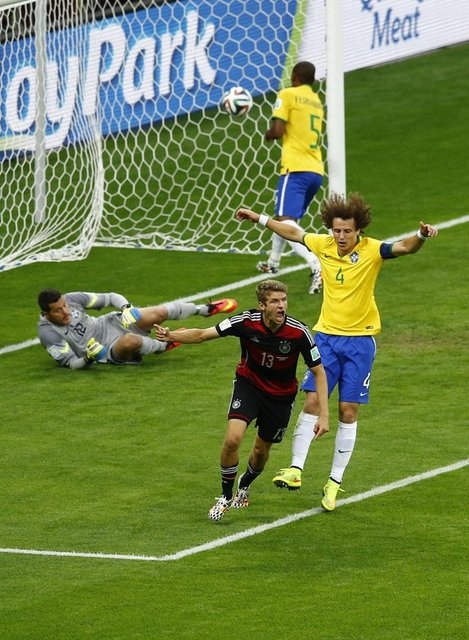 ' Sambacılar' 'Panzerler'e çarptı galerisi resim 14