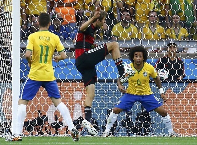 ' Sambacılar' 'Panzerler'e çarptı galerisi resim 34