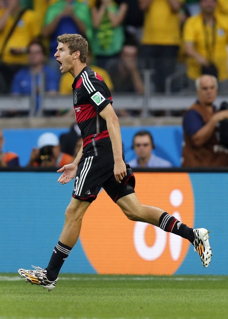 ' Sambacılar' 'Panzerler'e çarptı galerisi resim 53