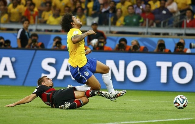 ' Sambacılar' 'Panzerler'e çarptı galerisi resim 8