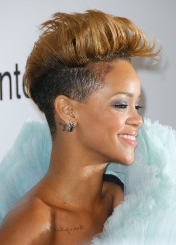 Rihanna ve saç modelleri galerisi resim 11