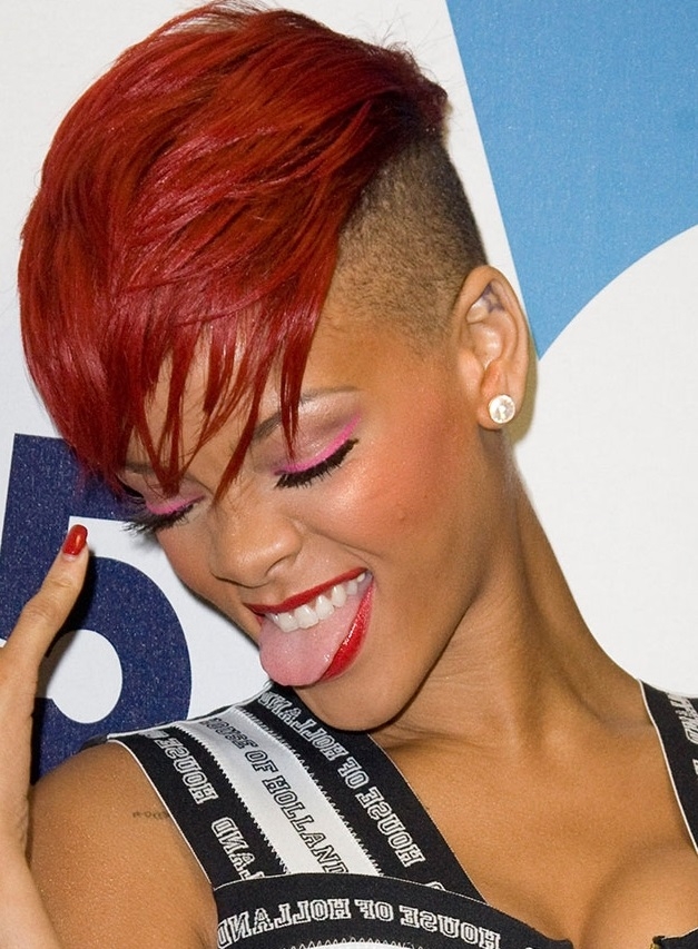 Rihanna ve saç modelleri galerisi resim 14