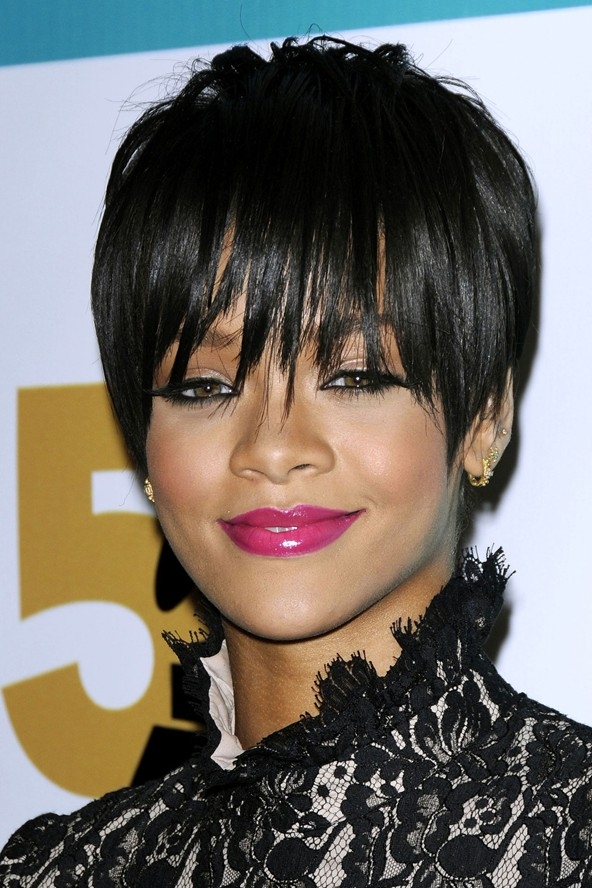 Rihanna ve saç modelleri galerisi resim 16