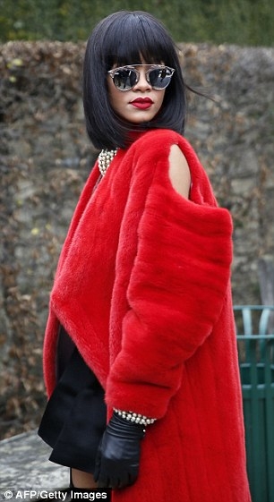 Rihanna ve saç modelleri galerisi resim 17