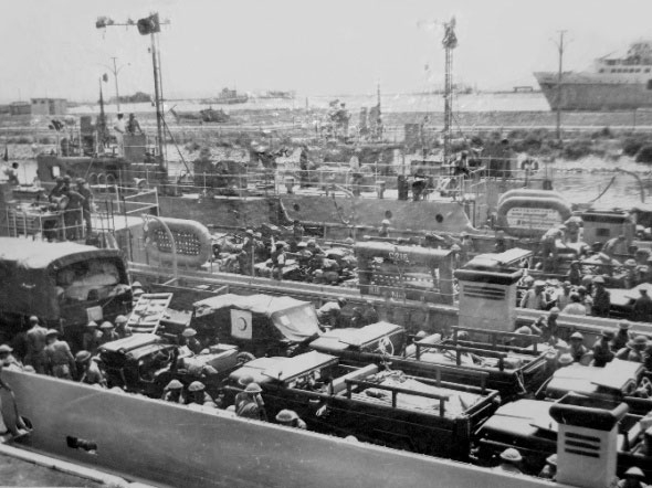 Kıbrıs Barış Harekatından görülmemiş kareler ! galerisi resim 2