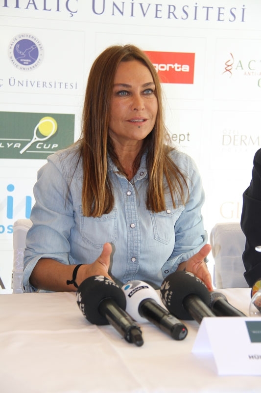 Hülya Avşar görenleri hayrete düşürdü galerisi resim 9