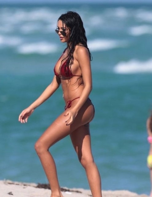 Nabilla Benattia yürekleri hoplattı! galerisi resim 11