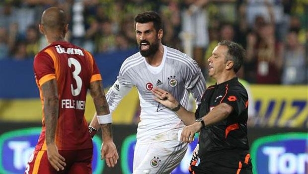 Derbi maçından geceye damgasını vuran kareler galerisi resim 1