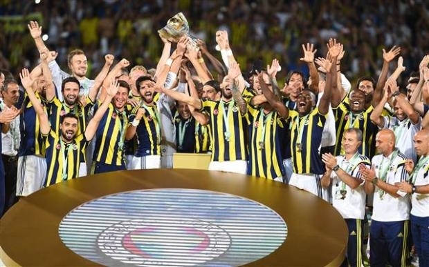 Derbi maçından geceye damgasını vuran kareler galerisi resim 10