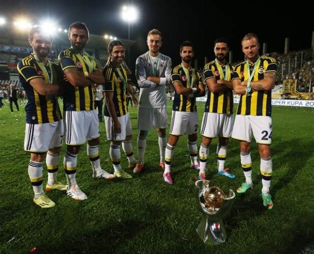 Derbi maçından geceye damgasını vuran kareler galerisi resim 8