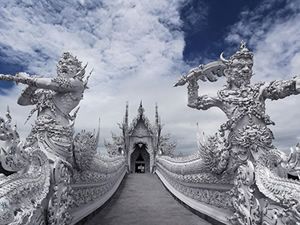 Bu tapınağın tamamlanması için 90 sene var