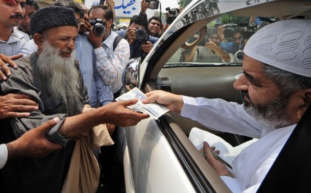 O bir dilenci ve 25 tane özel hastanesi var! galerisi resim 13