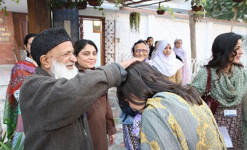 O bir dilenci ve 25 tane özel hastanesi var! galerisi resim 9