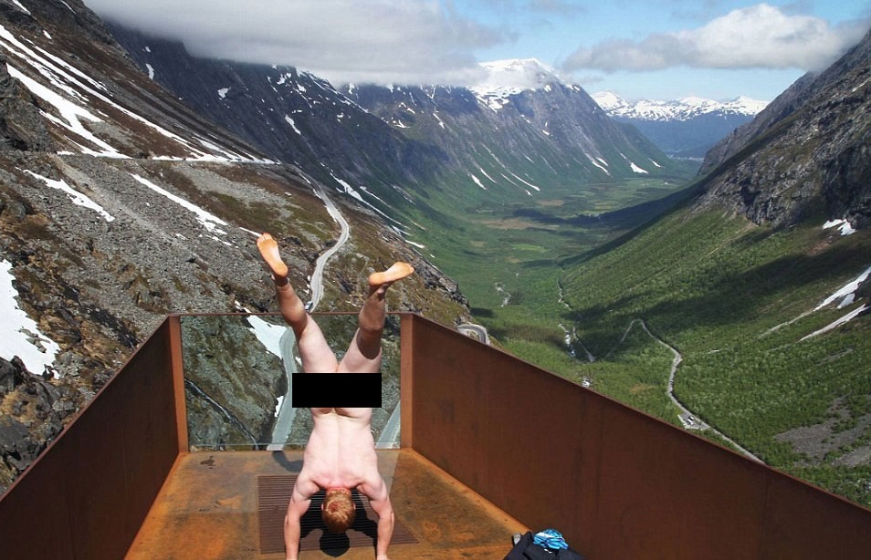 Dünyayı çıplak geziyor galerisi resim 10