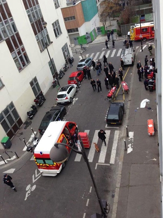 Fransa'da kanlı mizah: 12 kişi öldü galerisi resim 13