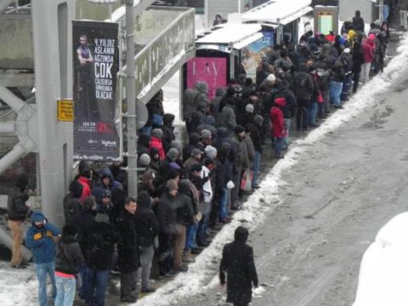 İstanbul'da kar çilesi galerisi resim 5
