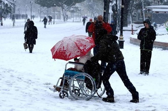 İstanbul'da kar çilesi galerisi resim 9