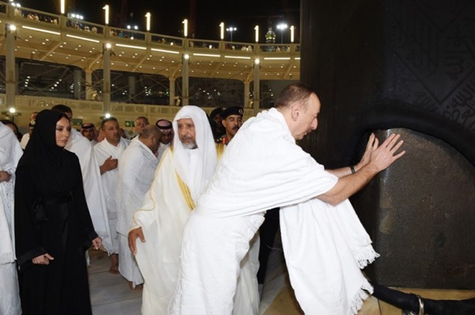Azerybaycan Cumhurbaşkanı İlham Aliyev, Umre ziyareti yaptı galerisi resim 6