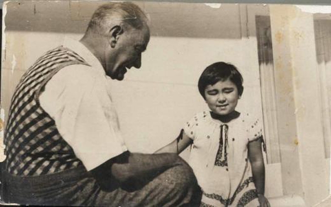 Atatürk ve çocuk sevgisi galerisi resim 15